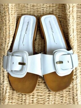 Intentionally Blank Mar Clog Sandal White Leather